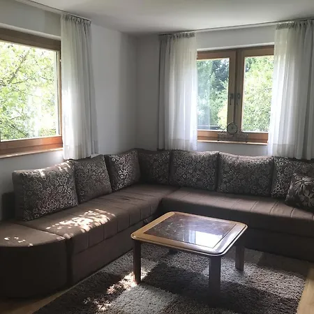 Holiday Shery Apartmán Misevici